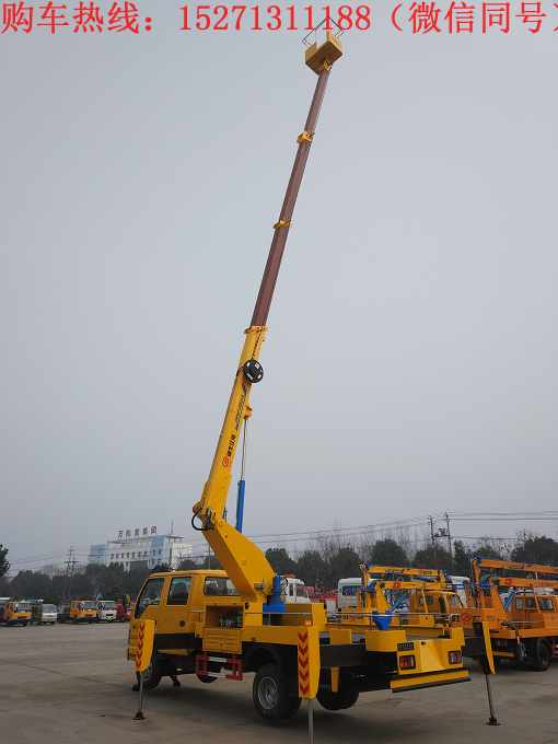 五十鈴20米直臂式升降車采用慶鈴600P底盤,五十鈴柴油國五發(fā)動機(jī)。
