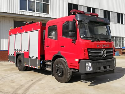 東風(fēng)153型6噸泡沫消防車